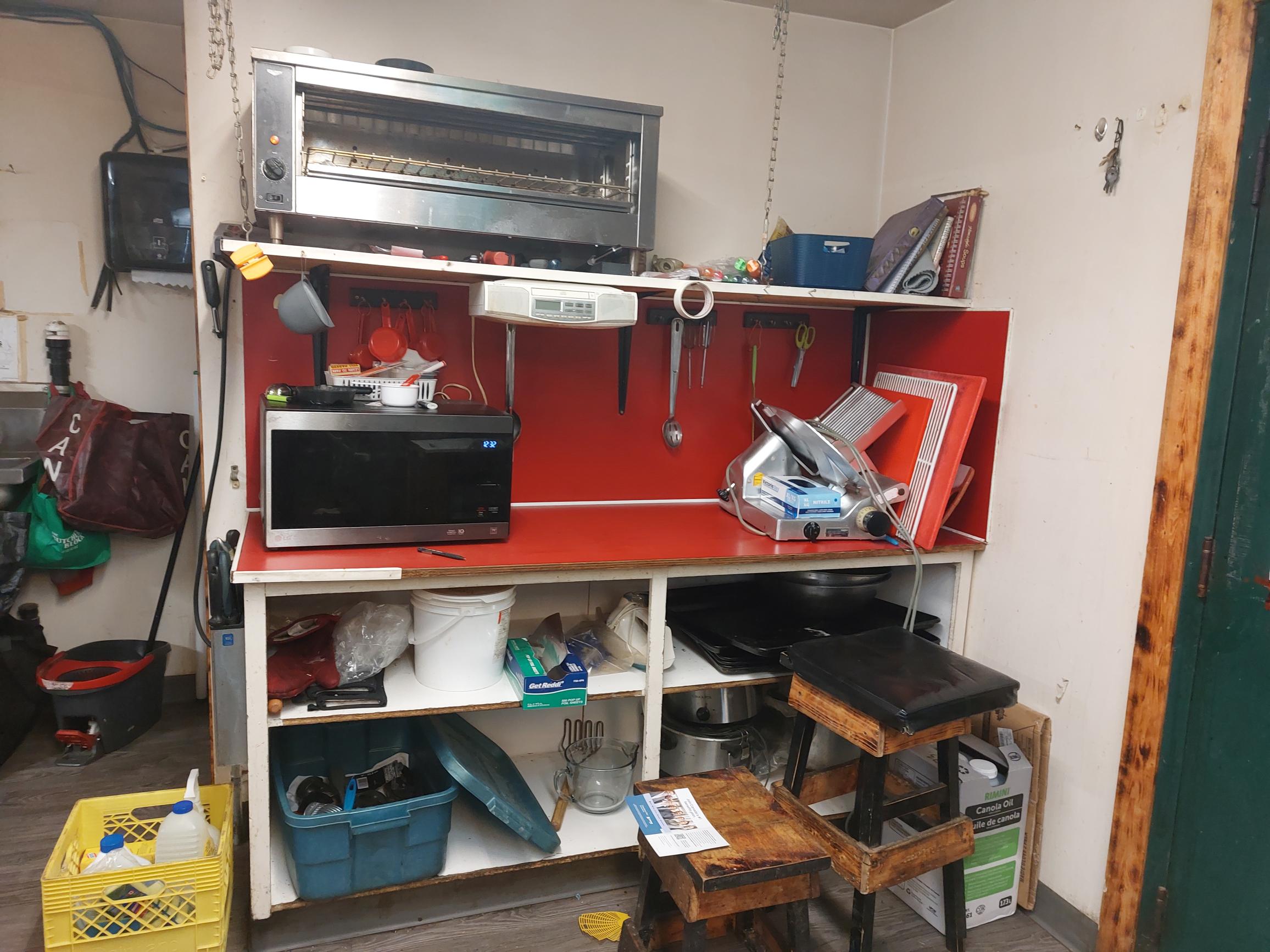 Resturant Supplies   CB PG1554 Located in Prince George