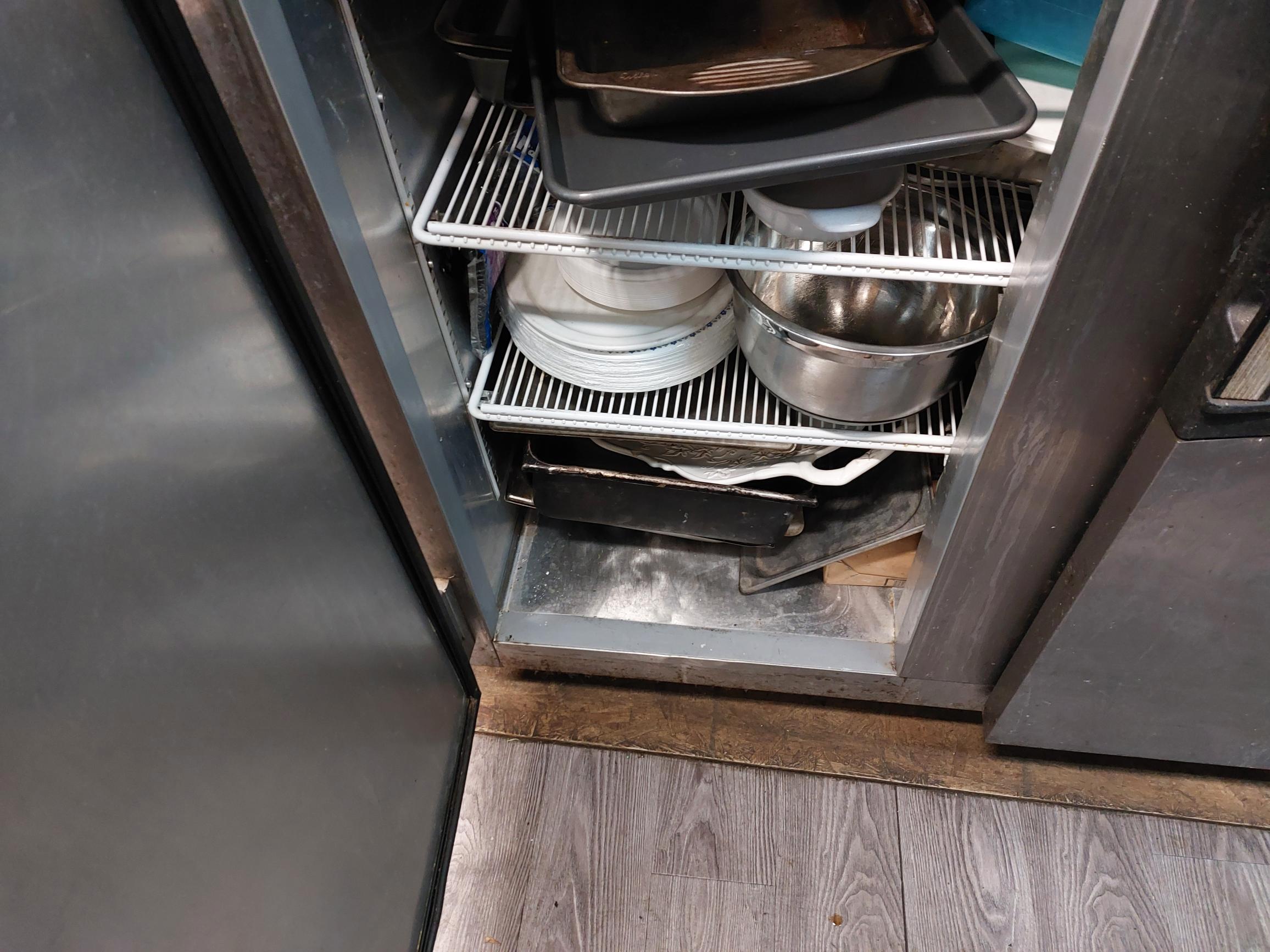 Resturant Supplies   CB PG1554 Located in Prince George