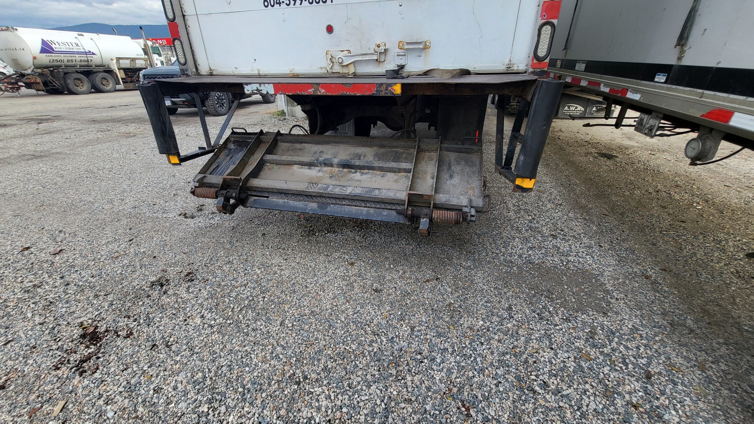 2008 Hino Conventional Truck B-KEL-1066 Located in Kelowna