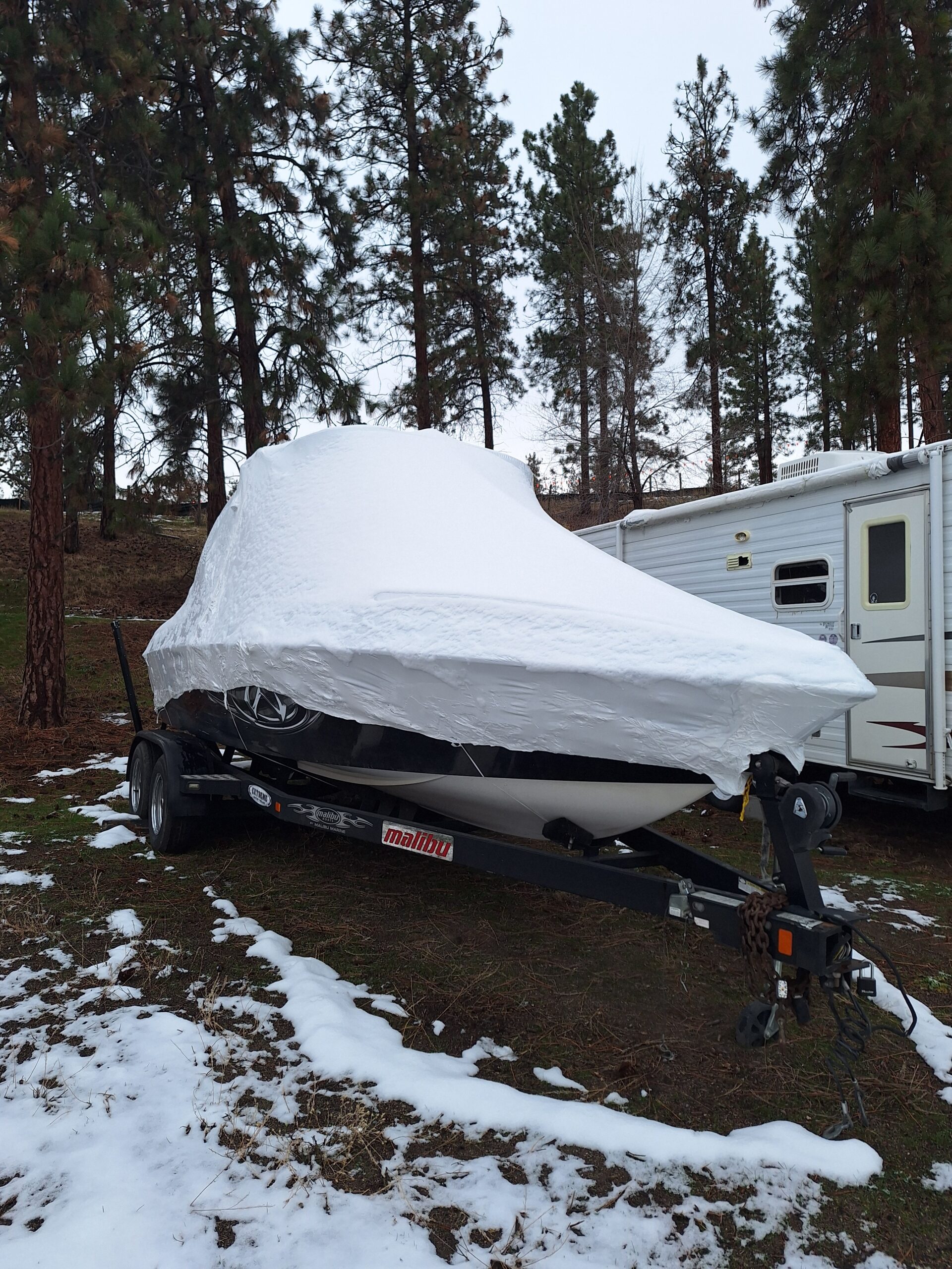 Malibu Boat and Trailer KEL-3631 Located in Kelowna