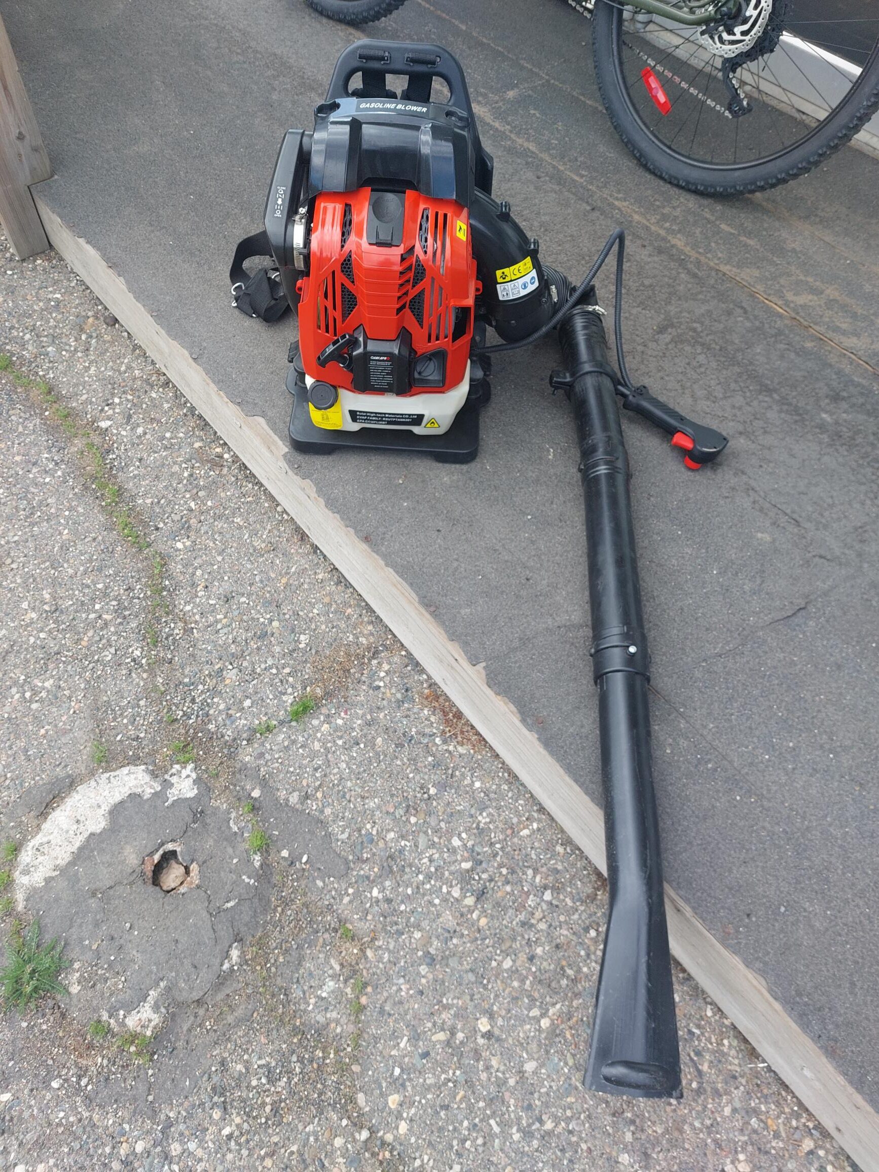 Backpack Leaf Blower CB WL507 Located in Prince George