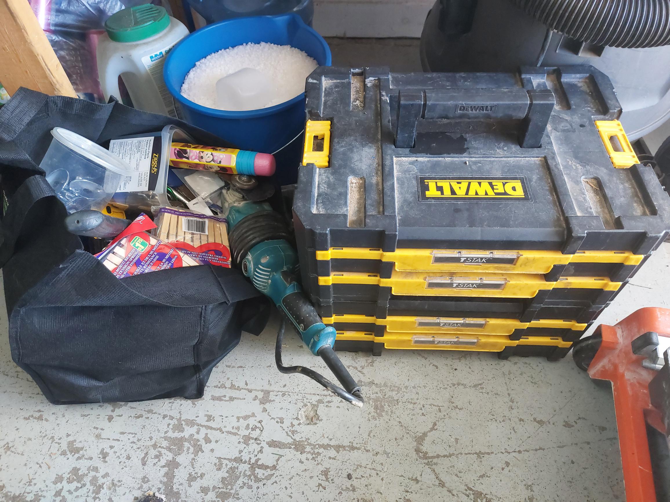 tool lot CB PG1601 Located in Prince George