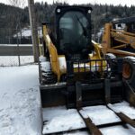 2018 Caterpilar Skidsteer 242D w/forks and bucket PG1488