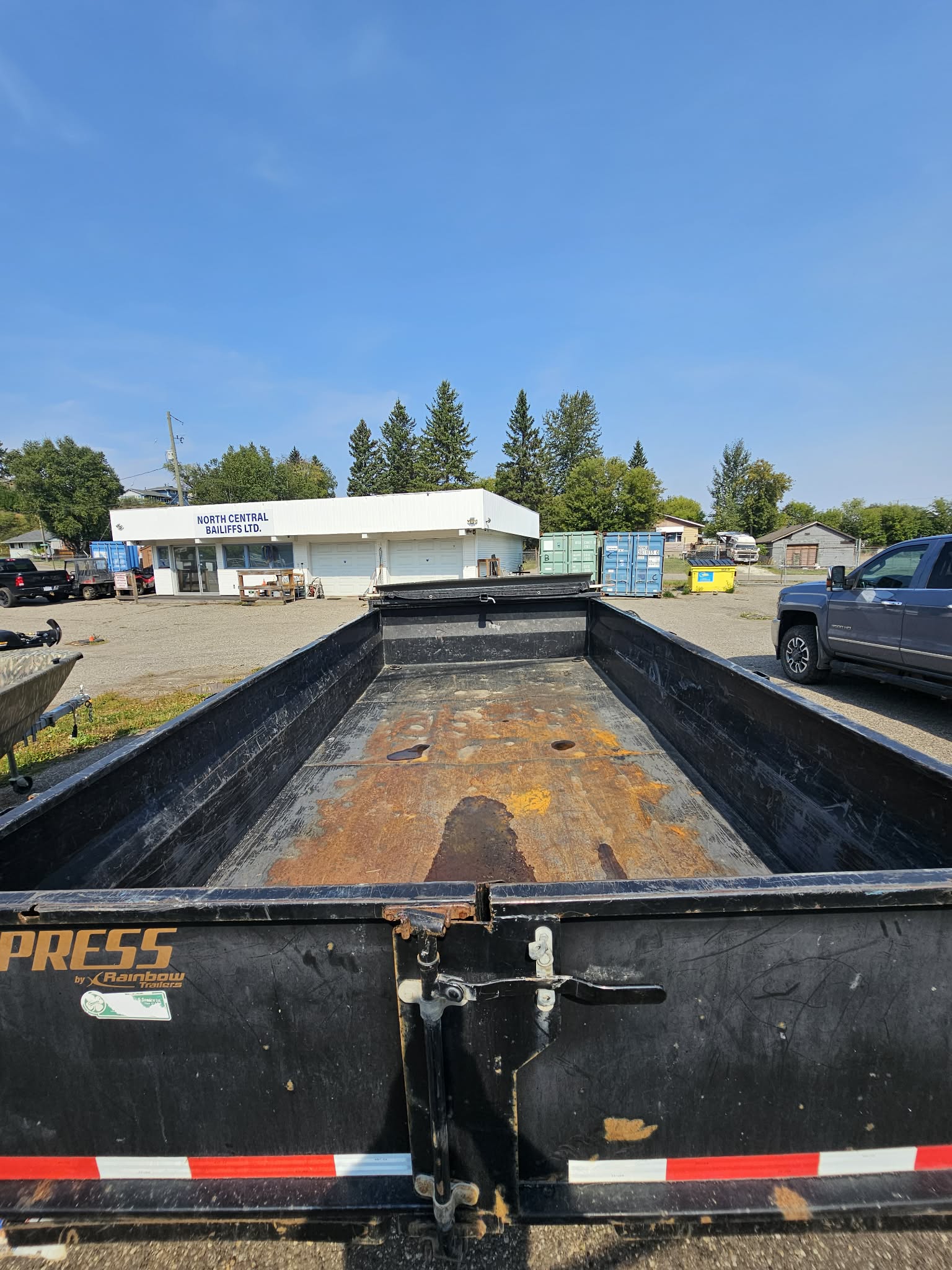 2018 Rainbow Dump Trailer WL511 Located in Prince George