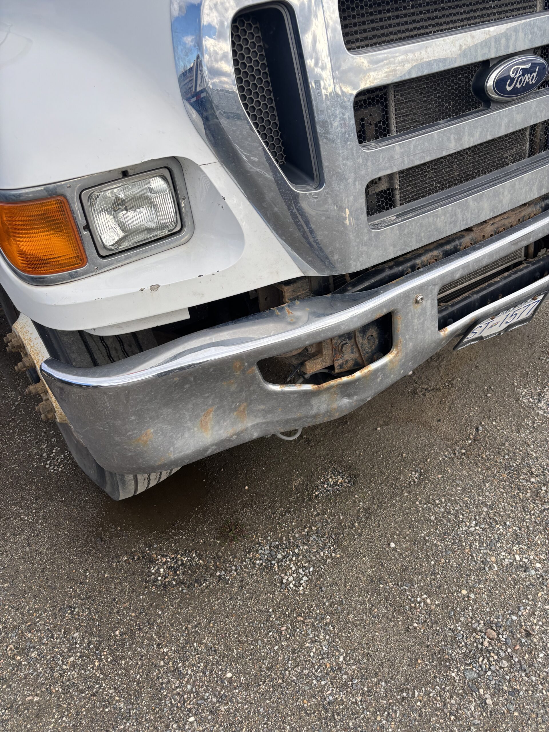 2015 Ford F750 B-KEL-1068 Located in Kelowna