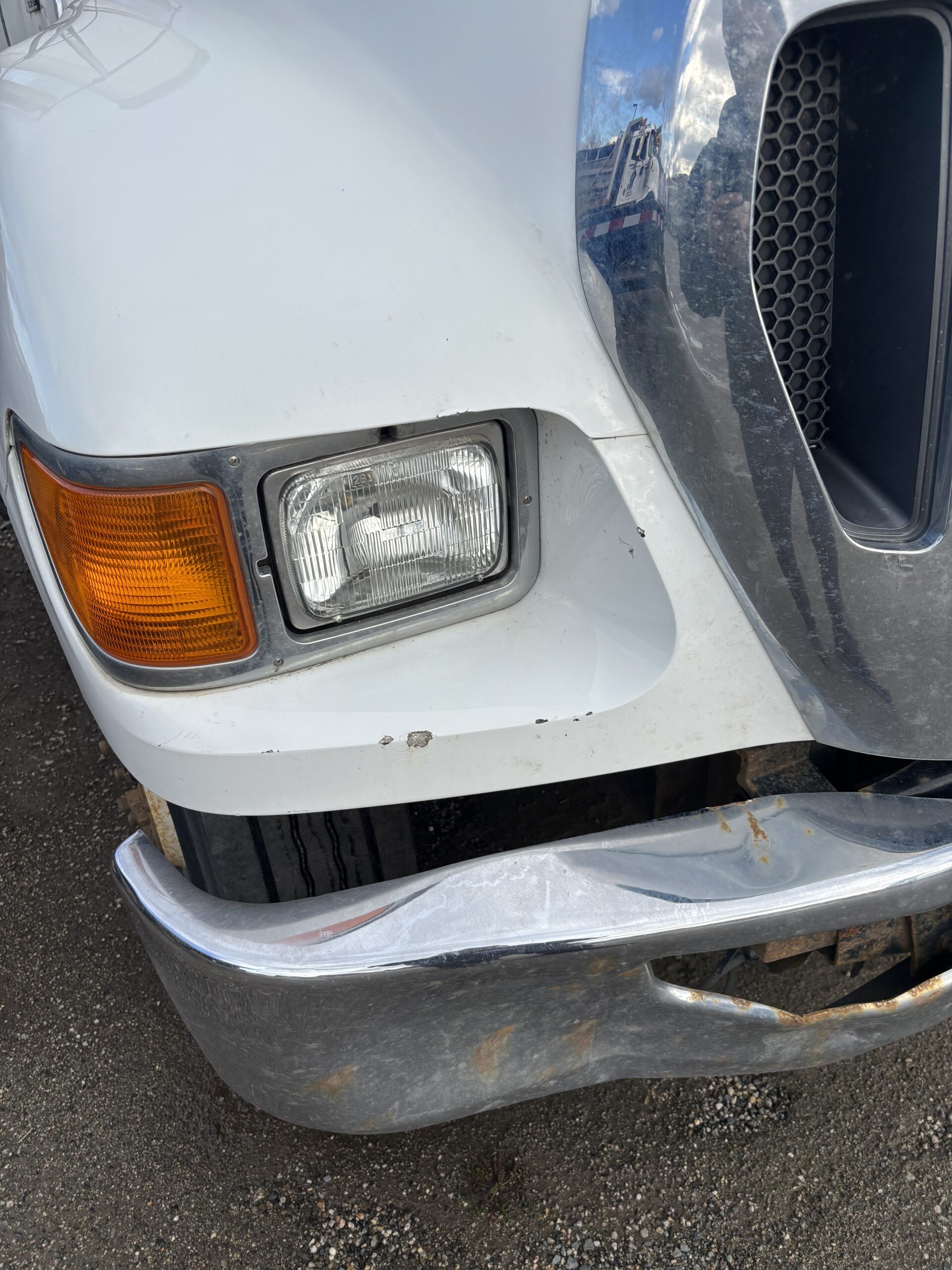 2015 Ford F750 B-KEL-1068 Located in Kelowna