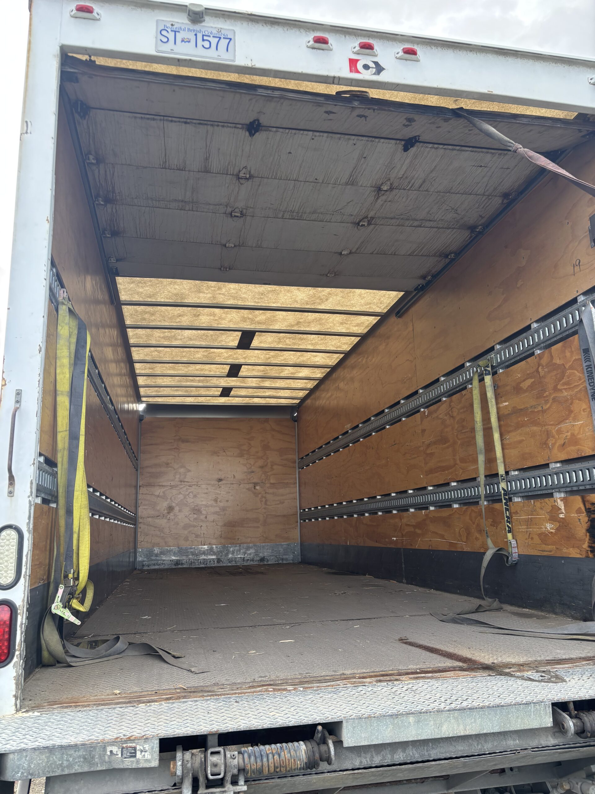 2015 Ford F750 B-KEL-1068 Located in Kelowna